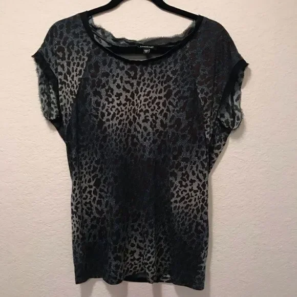 NWOT. BEBE Leopard Top. Size Small. 100% Silk. - Picture 2 of 6
